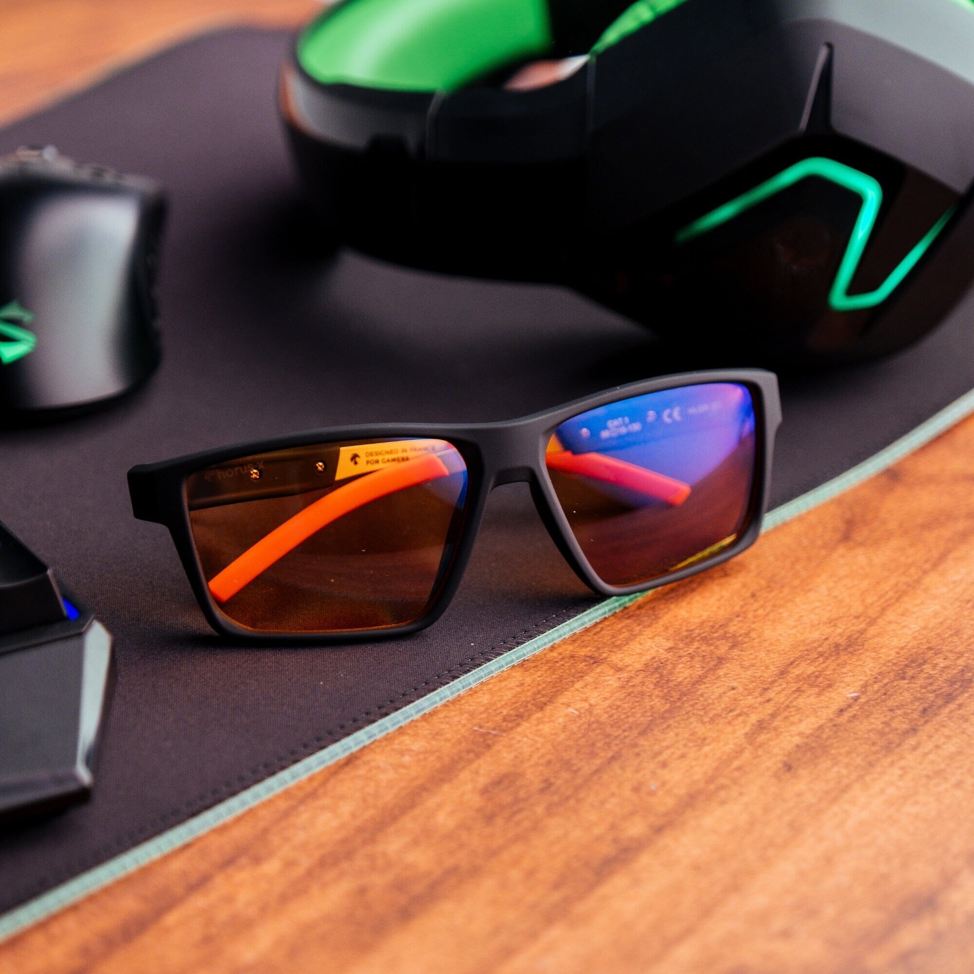 lunettes de gamer la revolution orange horus x en contexte