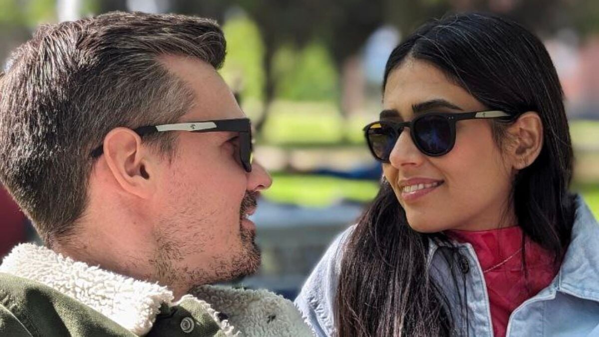 un homme et une femme portant des lunettes de soleil Horus X pendant la journée