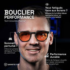 Il nostro co-fondatore Matthieu indossa gli occhiali gaming urban ambrati e mostra i vantaggi: scudo prestazionale, anti luce blu per un miglior comfort e sonno.