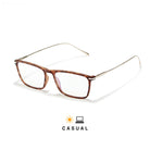 Lunettes anti lumière bleue rectangulaires tortoise avec branches dorées et verres transparents sur fond blanc